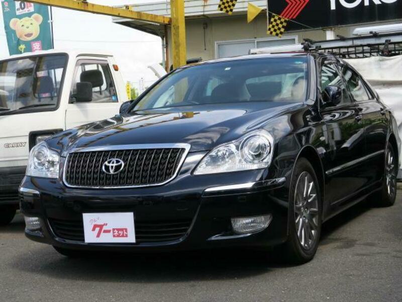 TOYOTA CROWN MAJESTA