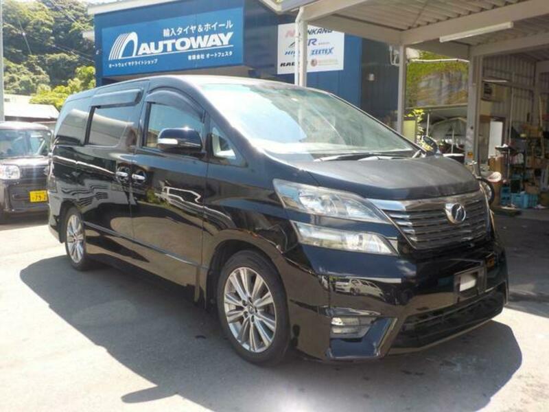 TOYOTA VELLFIRE