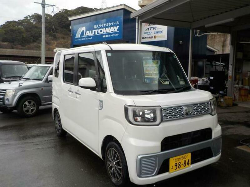 DAIHATSU WAKE