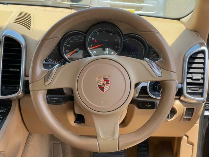 CAYENNE