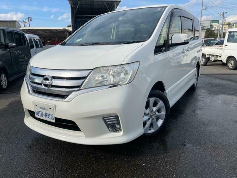 NISSAN SERENA