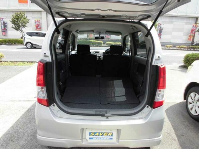 WAGON R