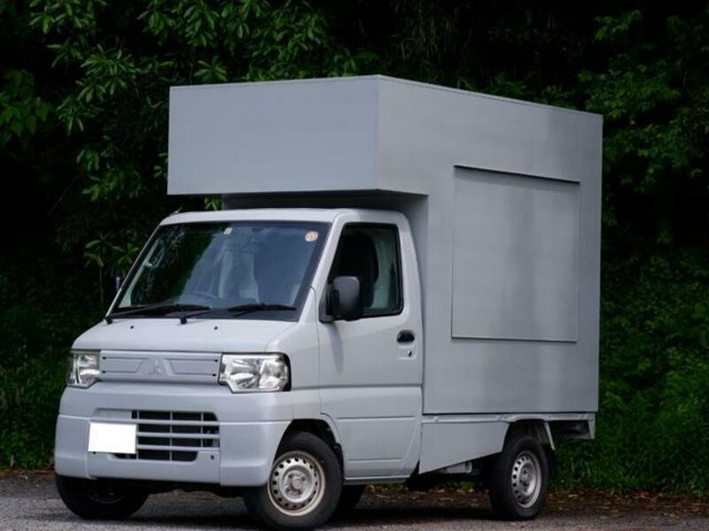 MINICAB TRUCK