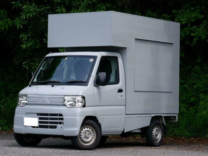 MINICAB TRUCK