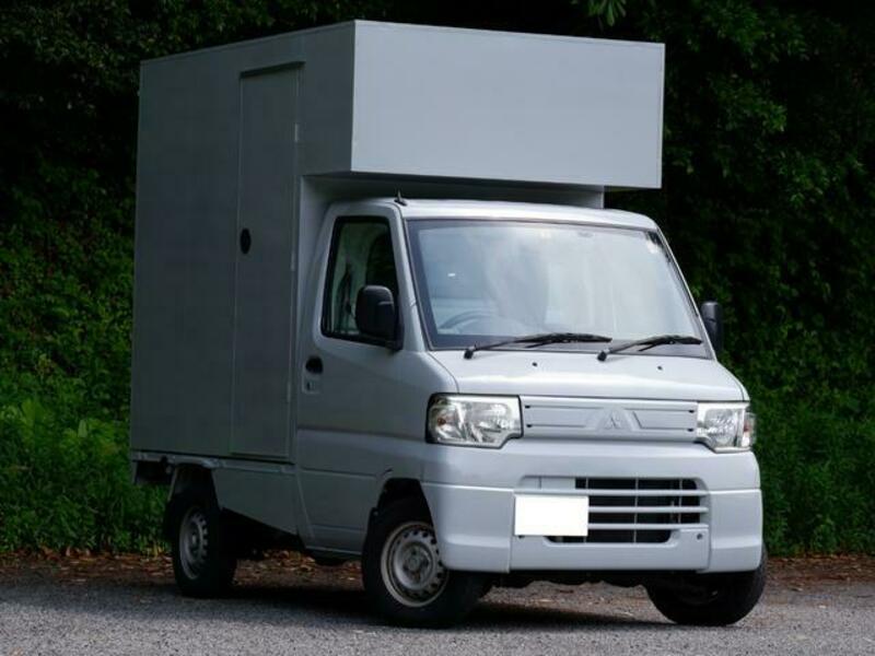 MINICAB TRUCK