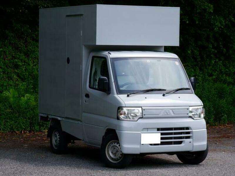 MINICAB TRUCK