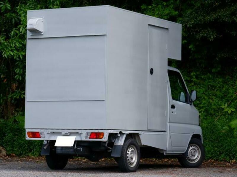MINICAB TRUCK
