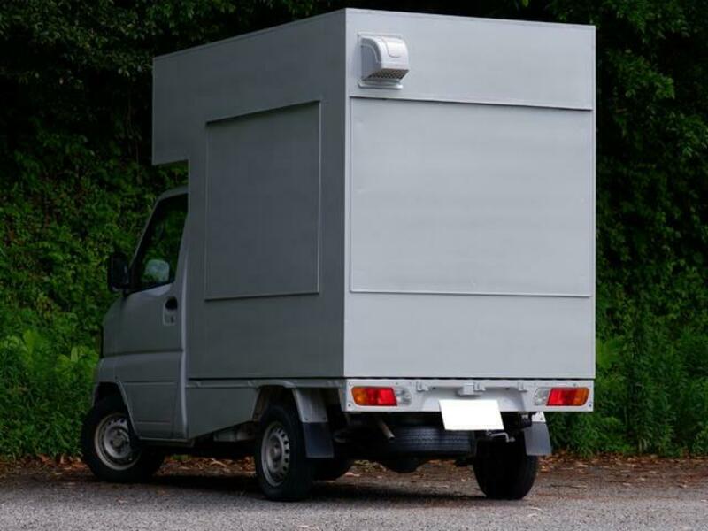 MINICAB TRUCK