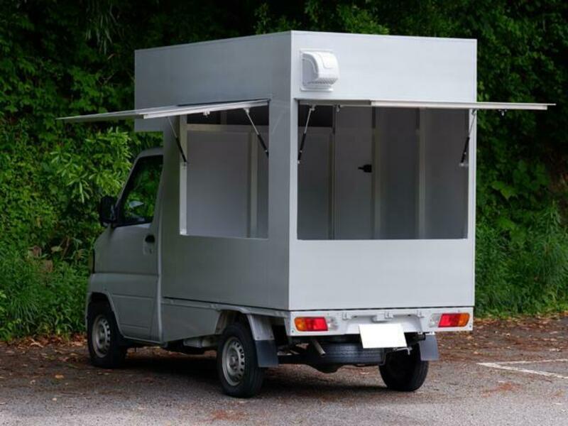 MINICAB TRUCK