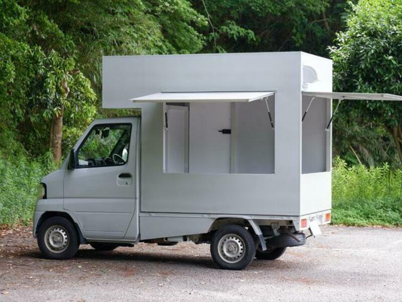 MINICAB TRUCK
