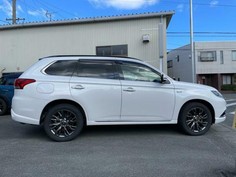 OUTLANDER PHEV