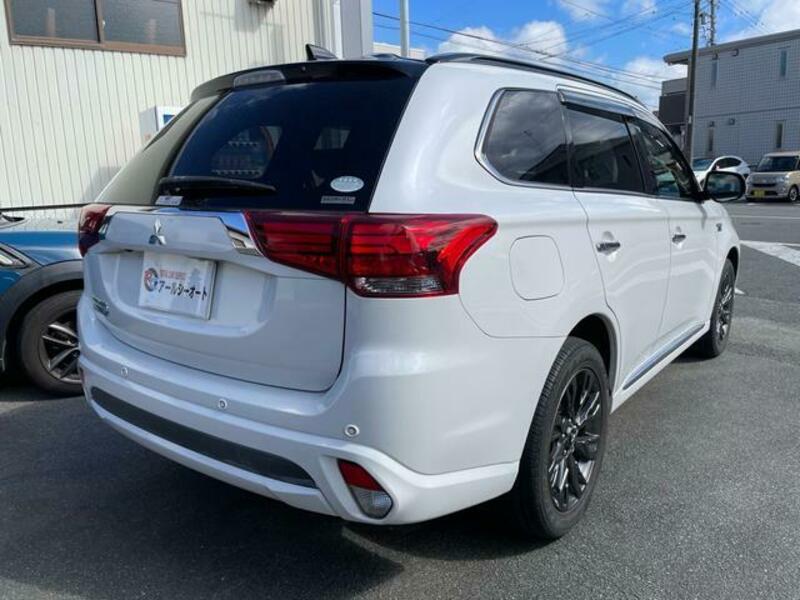 OUTLANDER PHEV