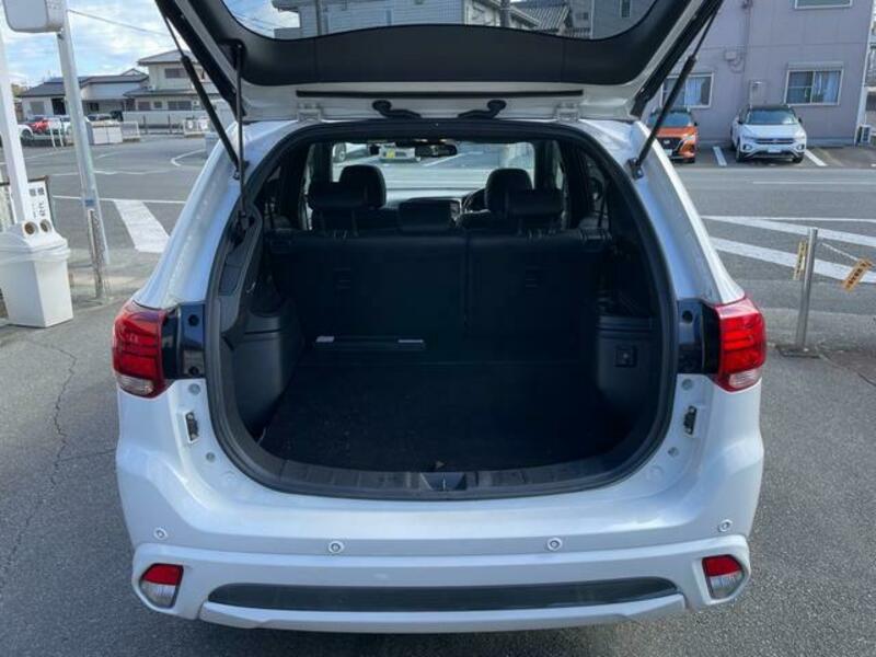 OUTLANDER PHEV