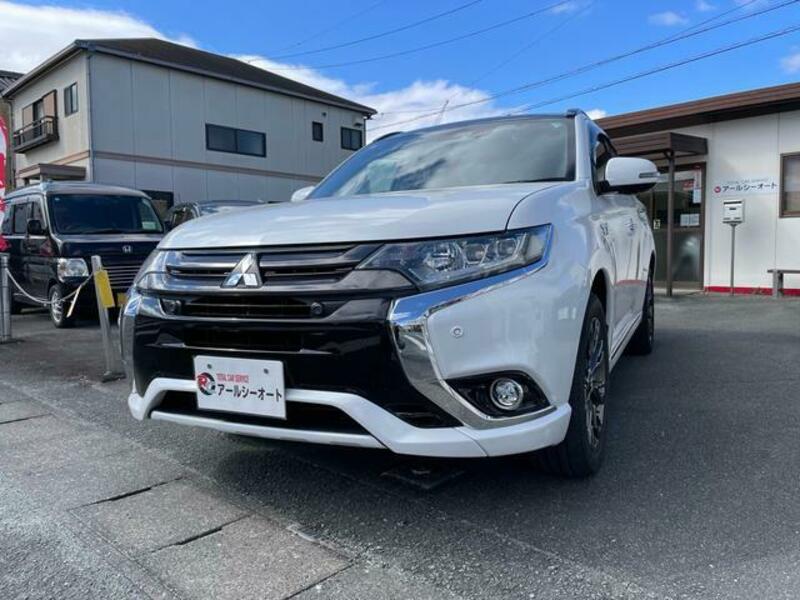 MITSUBISHI OUTLANDER PHEV