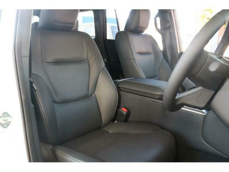 LAND CRUISER 250