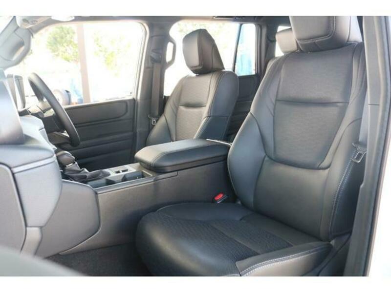 LAND CRUISER 250