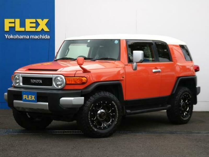 TOYOTA FJ CRUISER