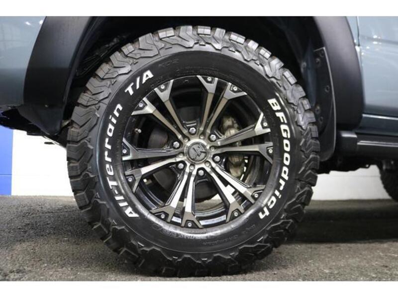 HILUX SURF