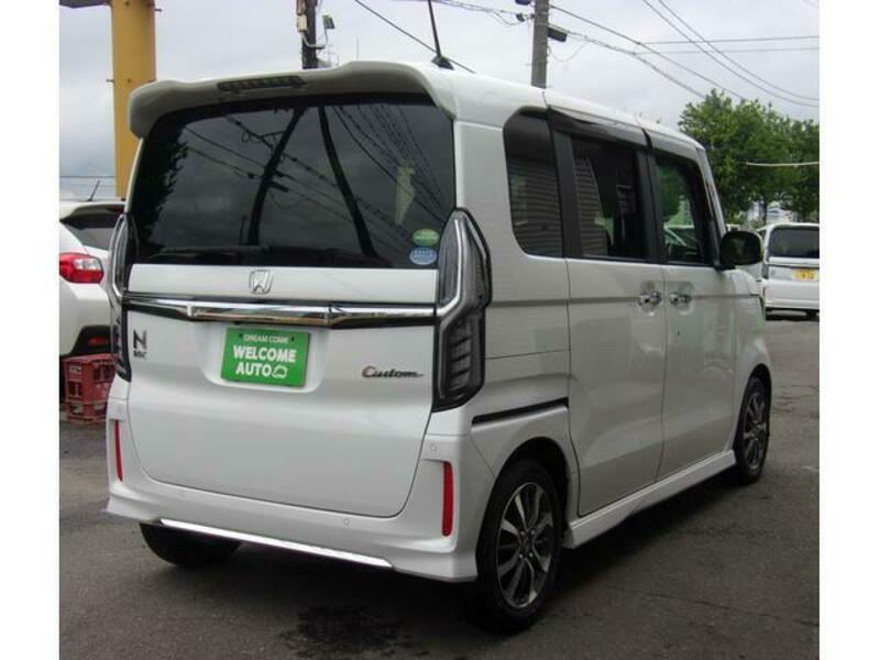 N BOX CUSTOM