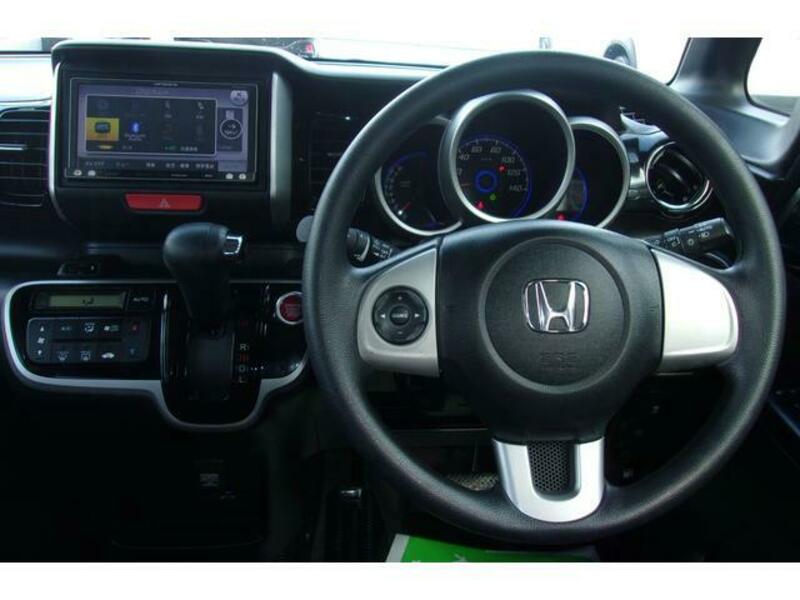 N BOX CUSTOM