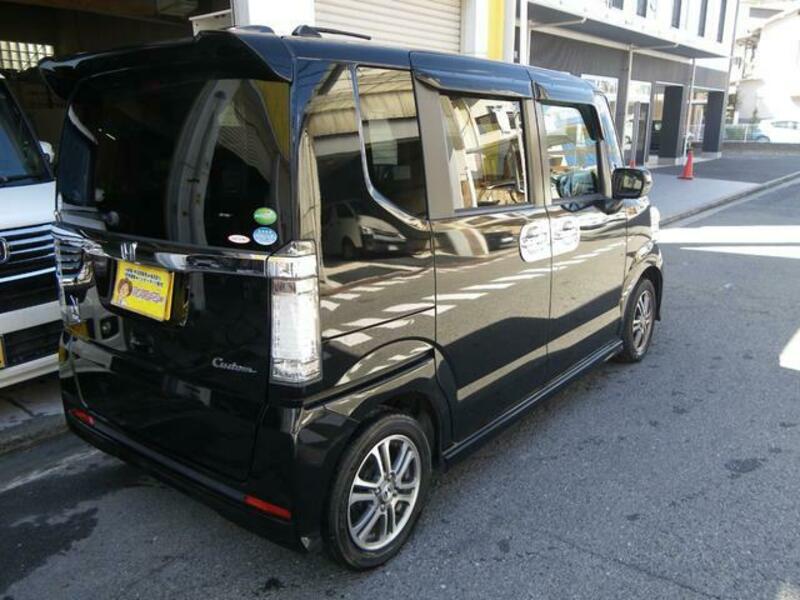 N BOX CUSTOM