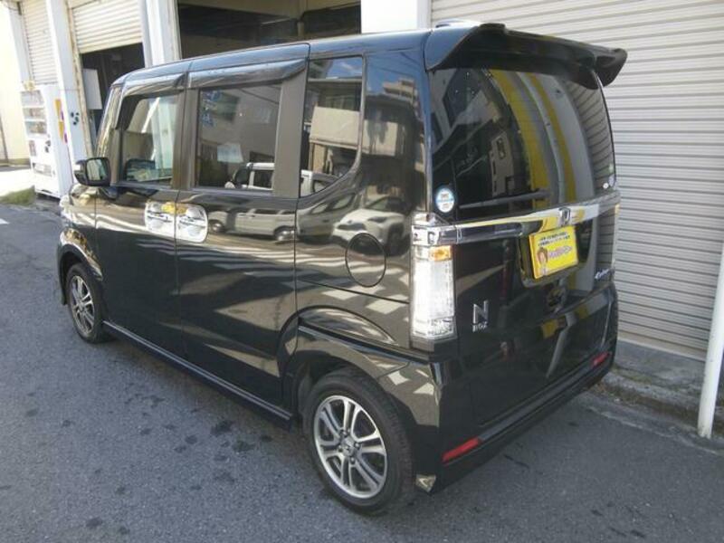 N BOX CUSTOM
