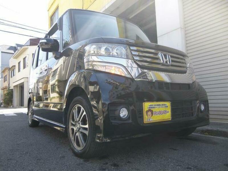 HONDA N BOX CUSTOM