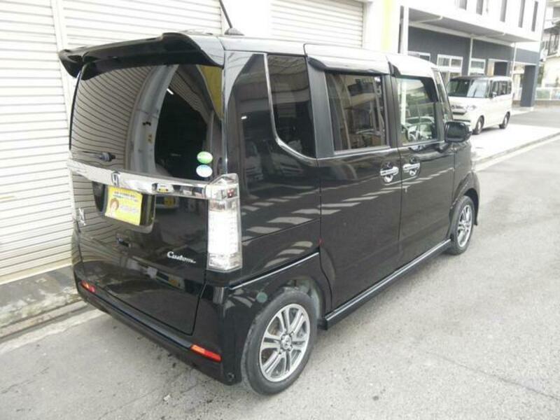 N BOX CUSTOM
