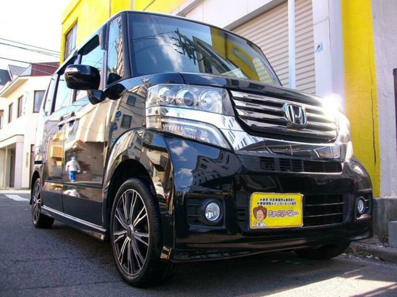 HONDA N BOX CUSTOM