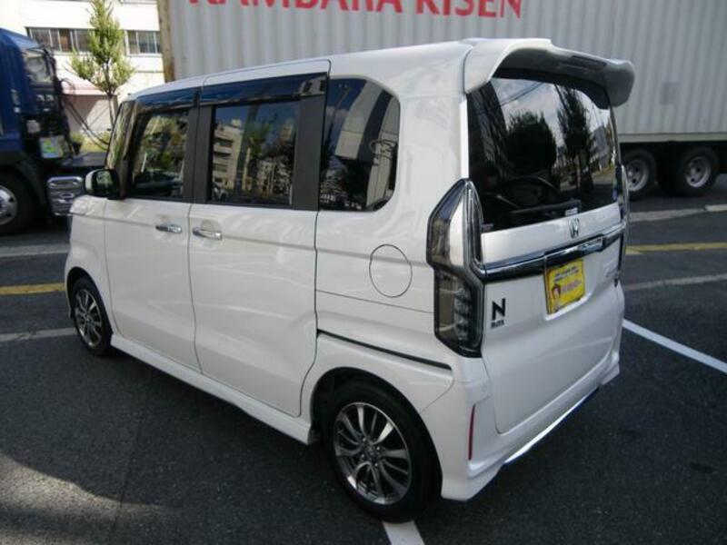 N BOX CUSTOM