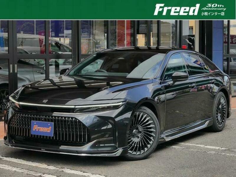 TOYOTA CROWN