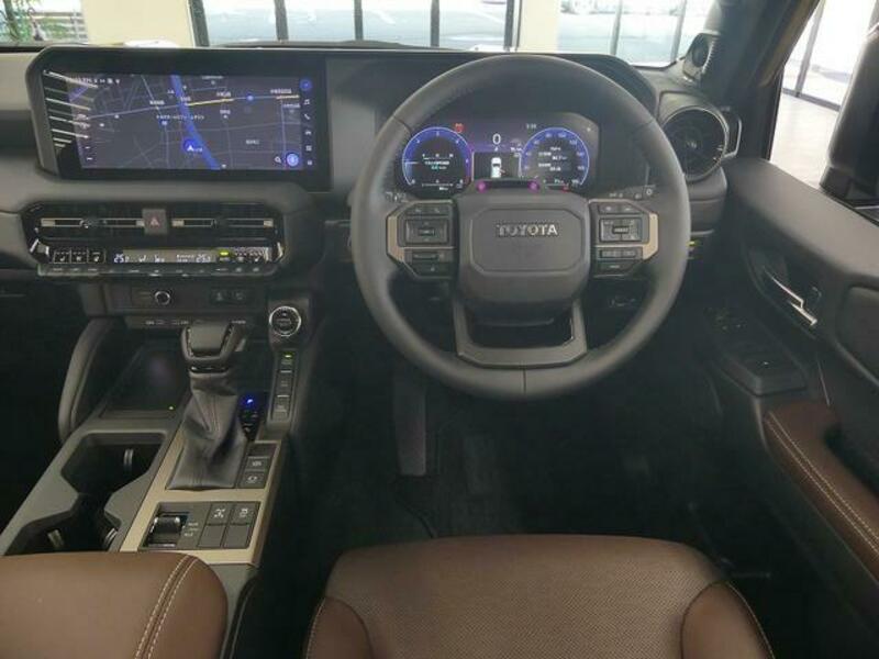 LAND CRUISER 250
