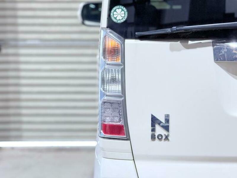 N BOX