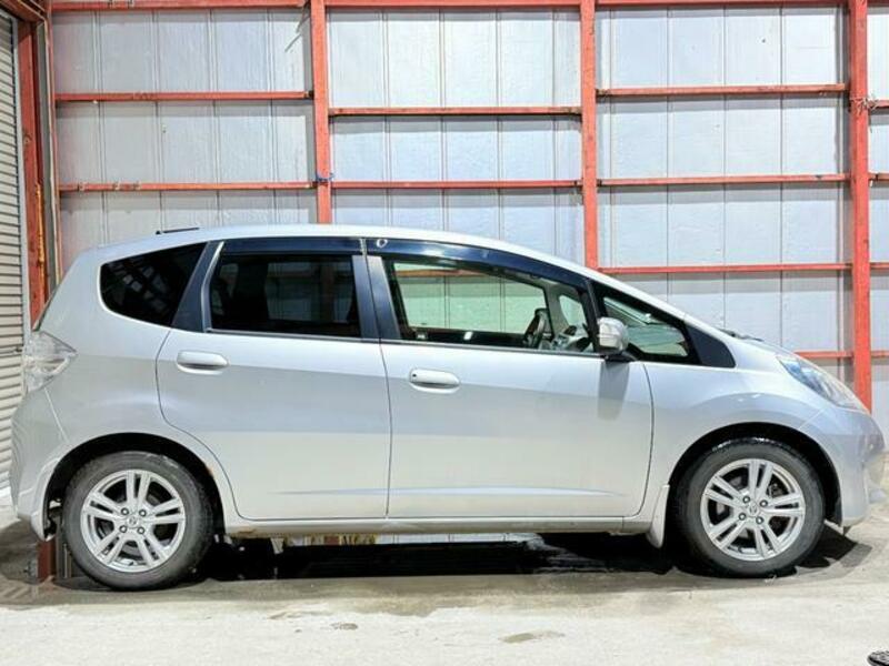 FIT HYBRID