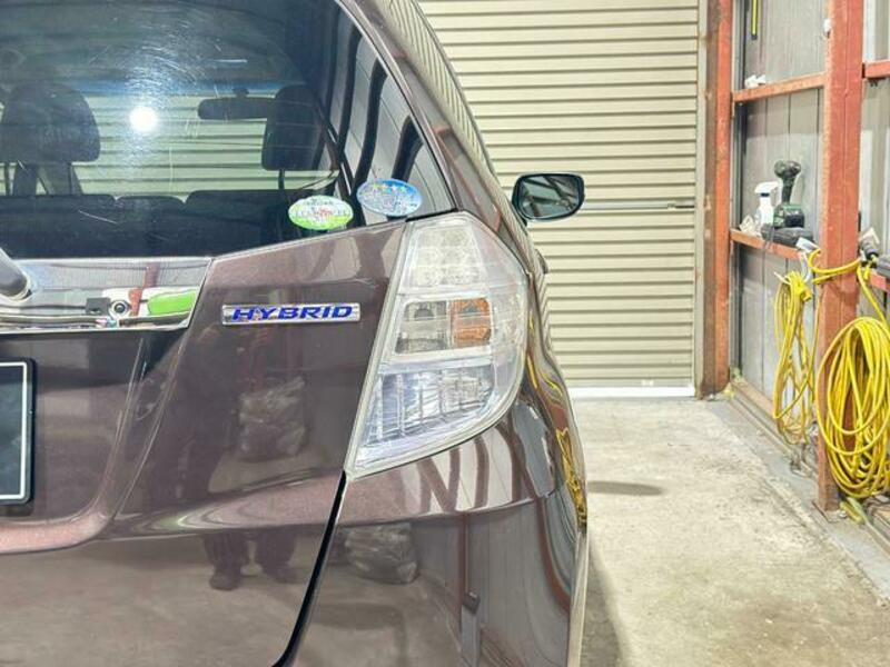 FIT HYBRID