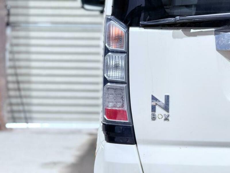 N BOX