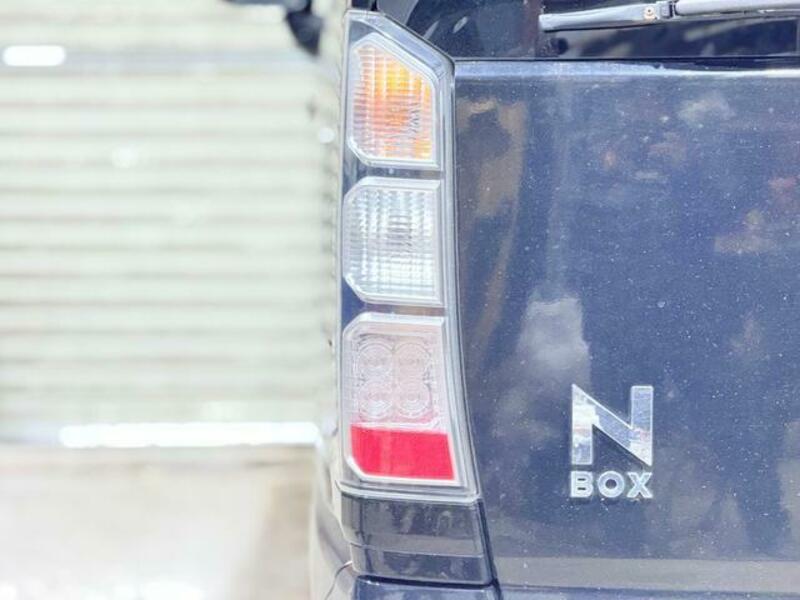N BOX