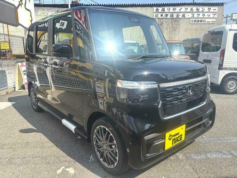 N BOX CUSTOM
