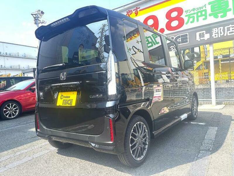 N BOX CUSTOM