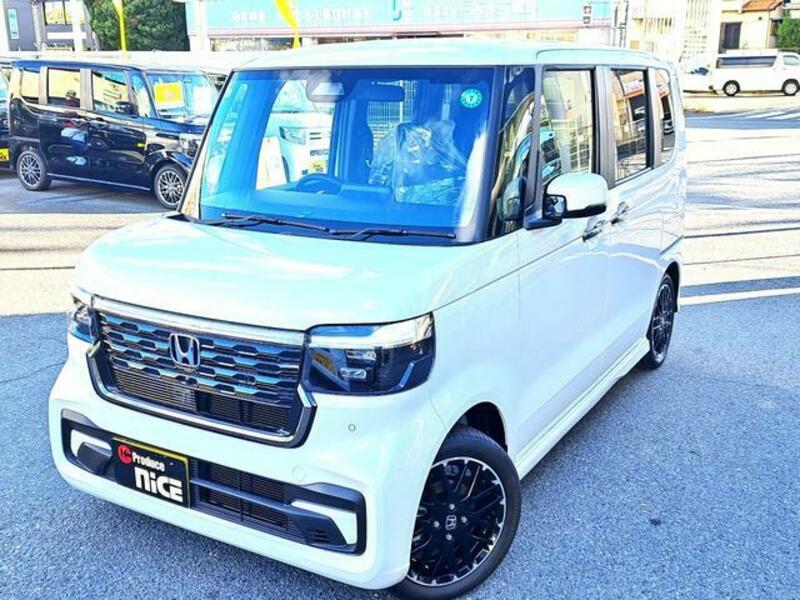 N BOX CUSTOM