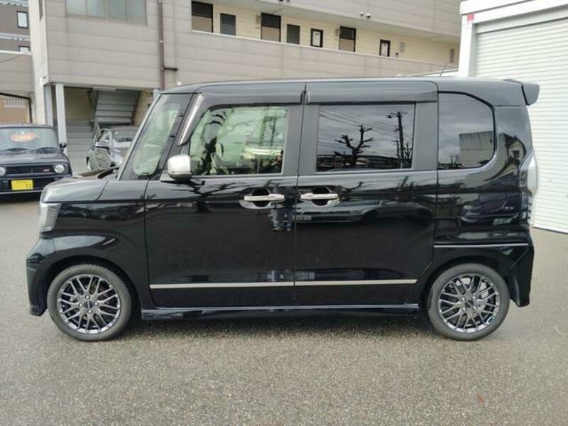 N BOX CUSTOM