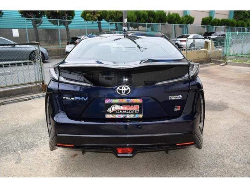 PRIUS PHV