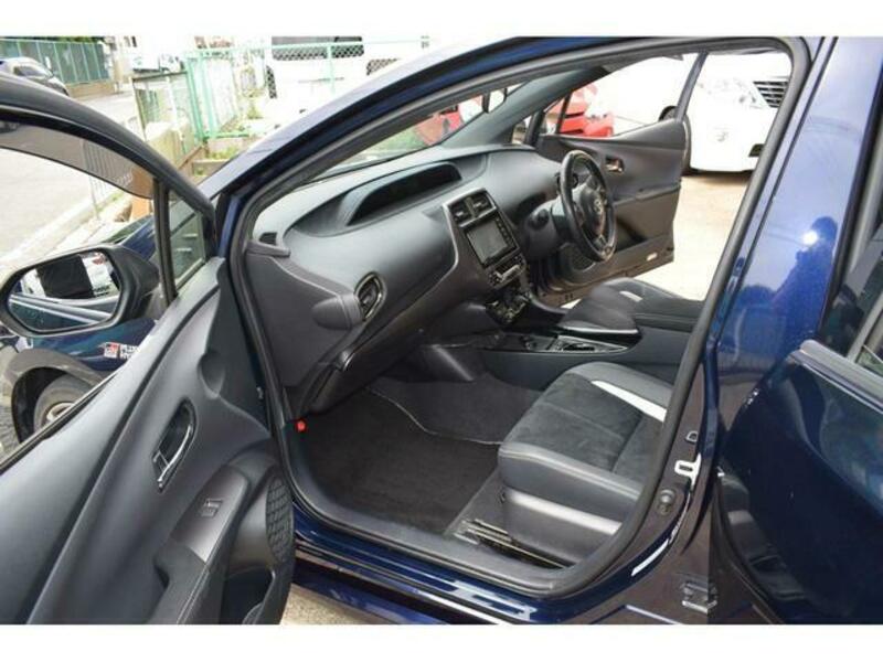 PRIUS PHV