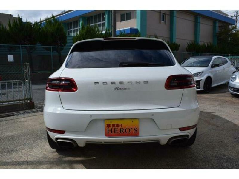 MACAN