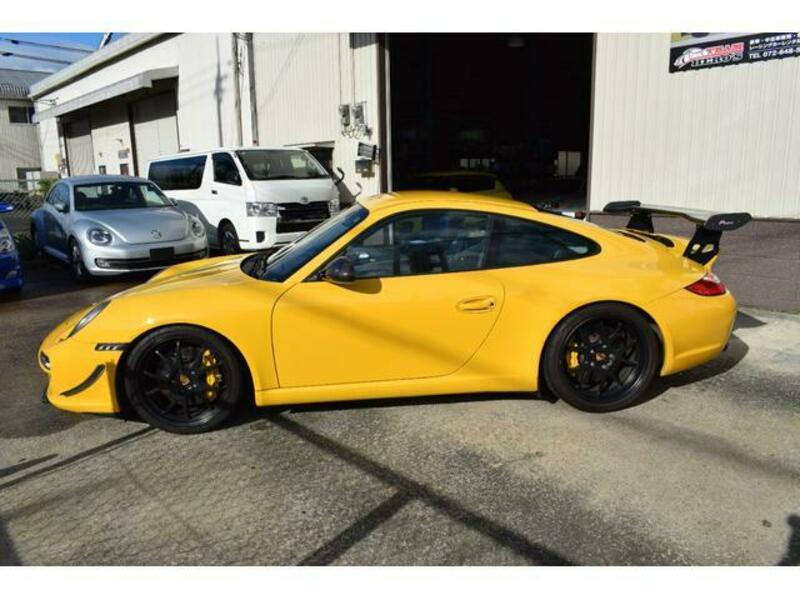 911