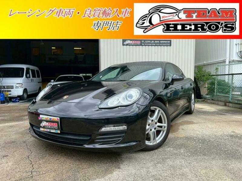 PORSCHE PANAMERA