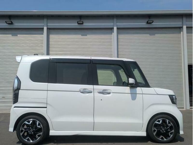 N BOX CUSTOM