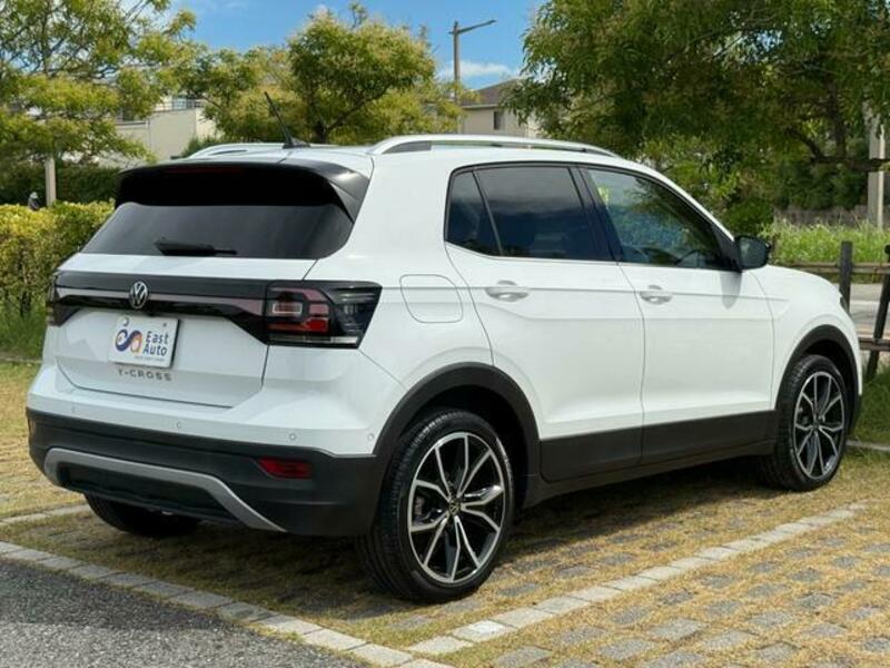T CROSS