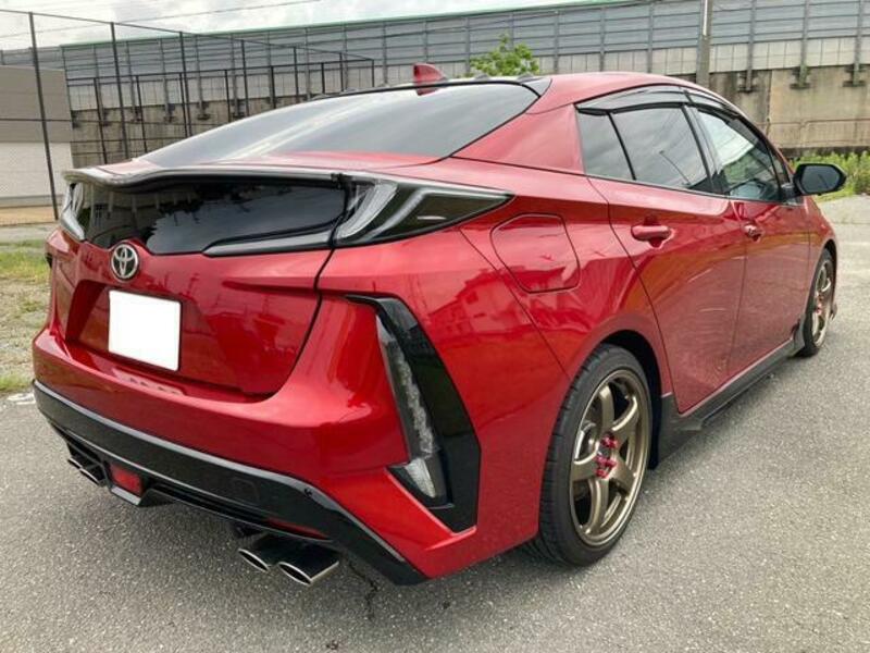 PRIUS PHV