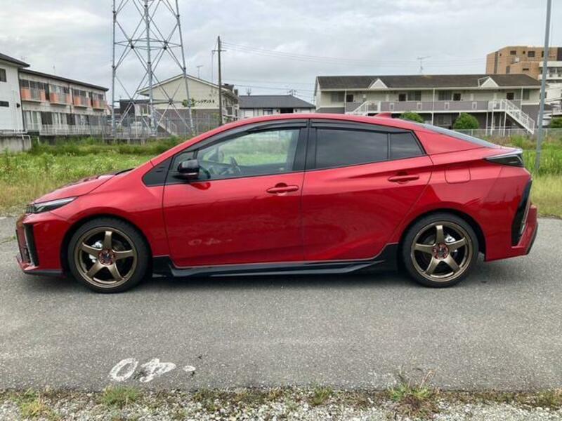 PRIUS PHV